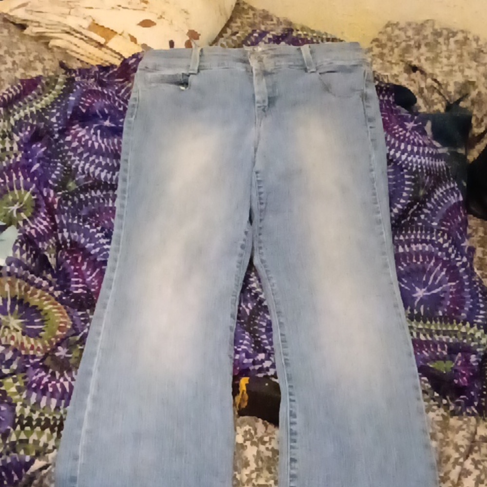 Women's jeans